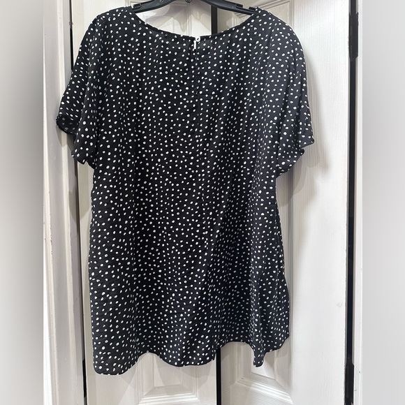 Polka dot flutter-sleeve top - Picture 2 of 3